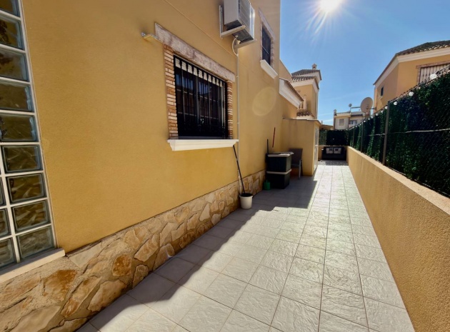 Återförsäljning - Villa - Guardamar del Segura - El Raso