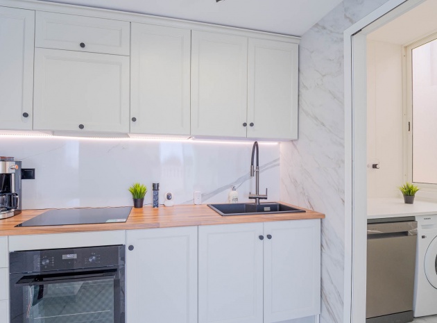 Resale - Apartment - Orihuela Costa - Playa Flamenca