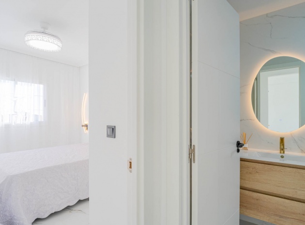 Resale - Apartment - Orihuela Costa - Playa Flamenca