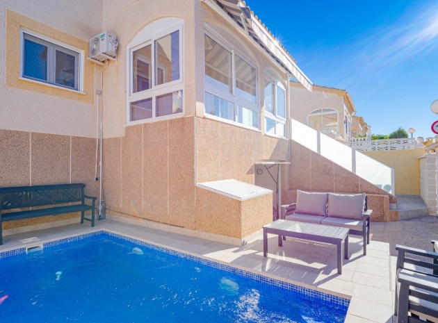 Wiederverkauf - Villa - Orihuela Costa - Los Altos