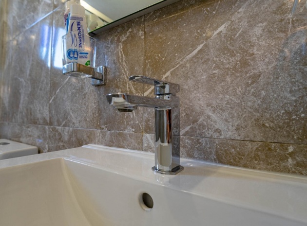 Wiederverkauf - Villa - Orihuela Costa - Los Altos