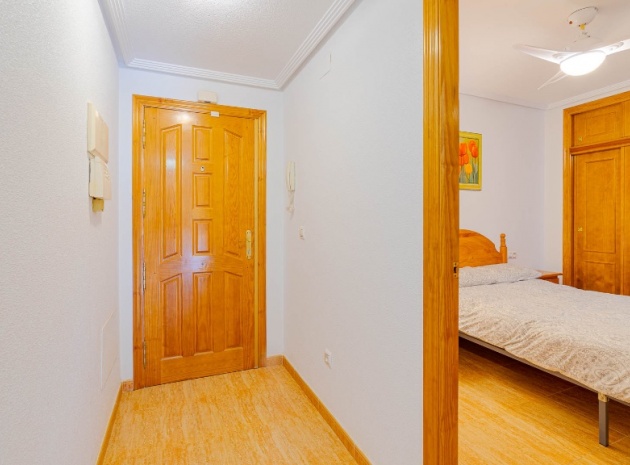 Resale - Apartment - Orihuela Costa - Playa Flamenca