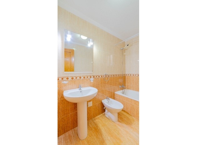 Resale - Apartment - Orihuela Costa - Playa Flamenca