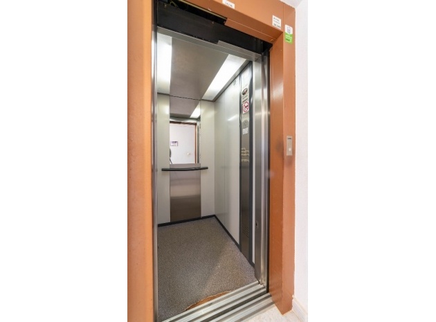 Resale - Apartment - Orihuela Costa - Playa Flamenca