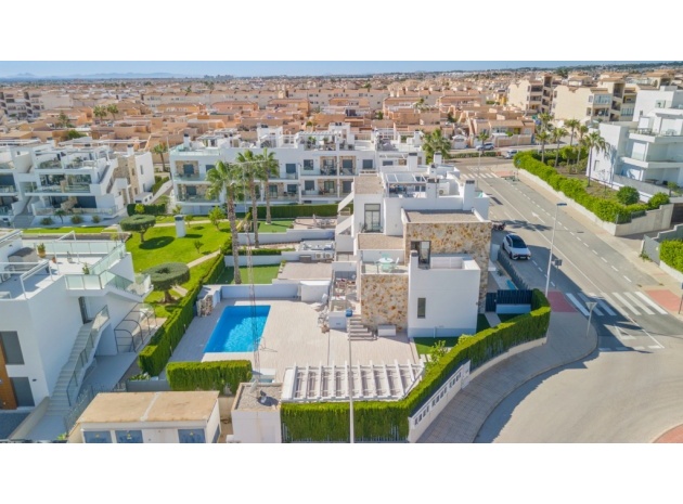 Wederverkoop - Herenhuis - Punta Prima