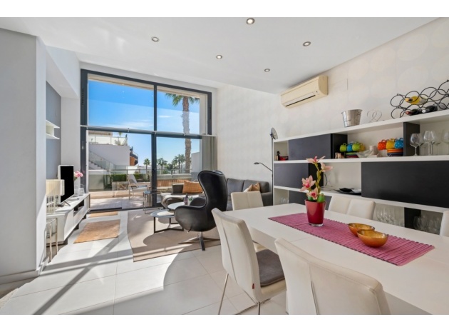 Wederverkoop - Herenhuis - Punta Prima