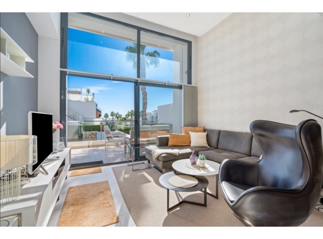 Wederverkoop - Herenhuis - Punta Prima