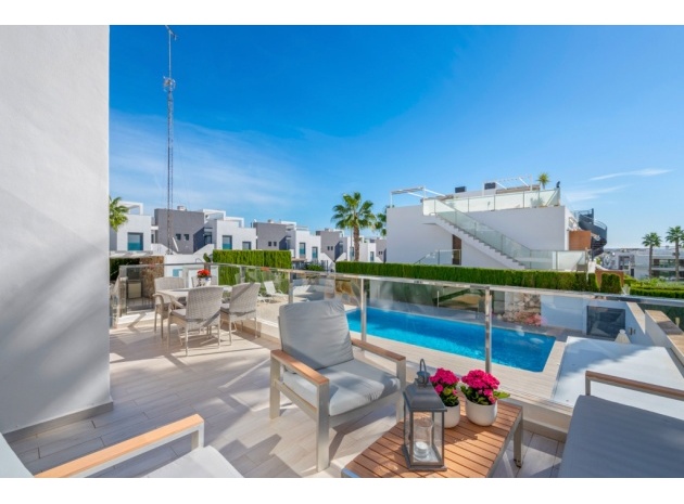 Wederverkoop - Herenhuis - Punta Prima