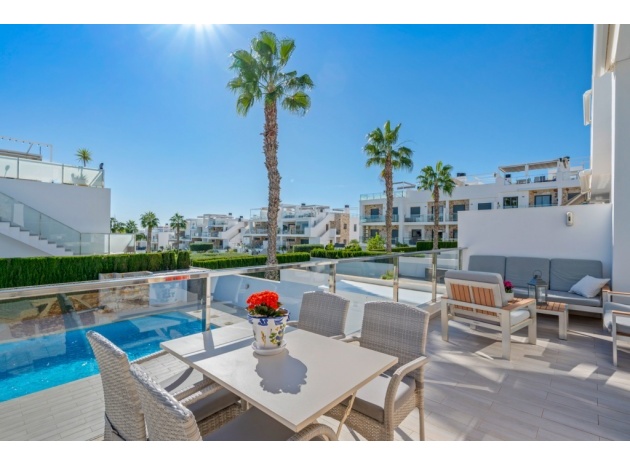 Wederverkoop - Herenhuis - Punta Prima