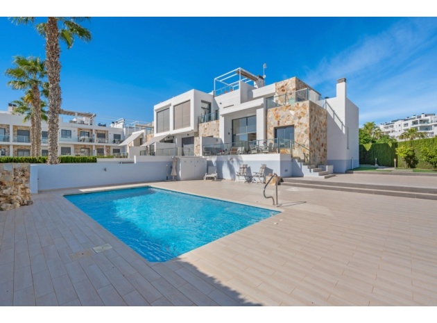 Wederverkoop - Herenhuis - Punta Prima