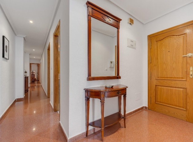 Resale - Apartment - Torrevieja