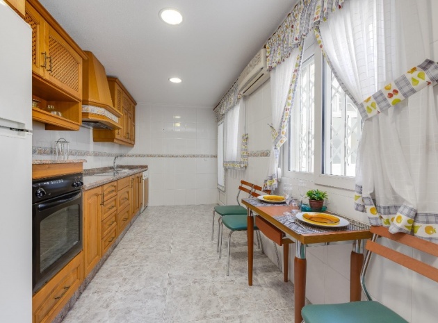 Resale - Apartment - Torrevieja