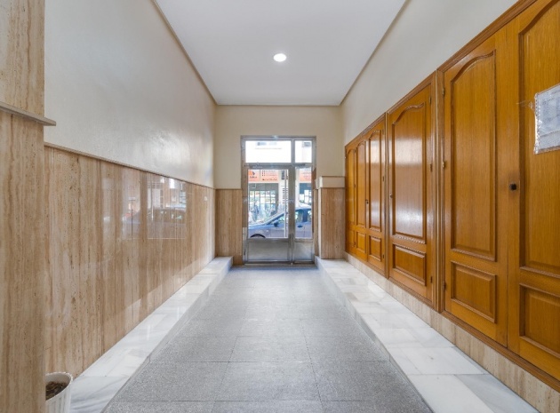 Resale - Apartment - Torrevieja