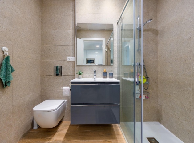 Återförsäljning - Lägenhet - Orihuela Costa - Villamartin