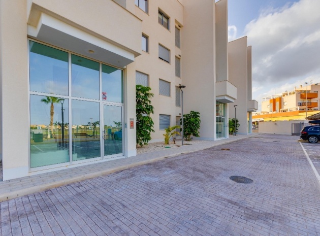 Återförsäljning - Lägenhet - Orihuela Costa - Villamartin