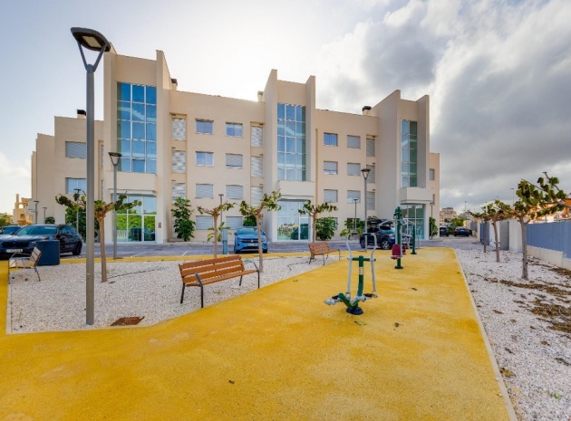 Återförsäljning - Lägenhet - Orihuela Costa - Villamartin