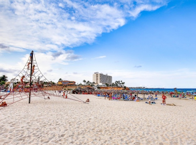 Återförsäljning - Lägenhet - Orihuela Costa - Villamartin