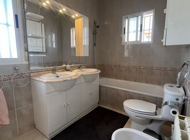 Revente - Vila - Algorfa - Montemar