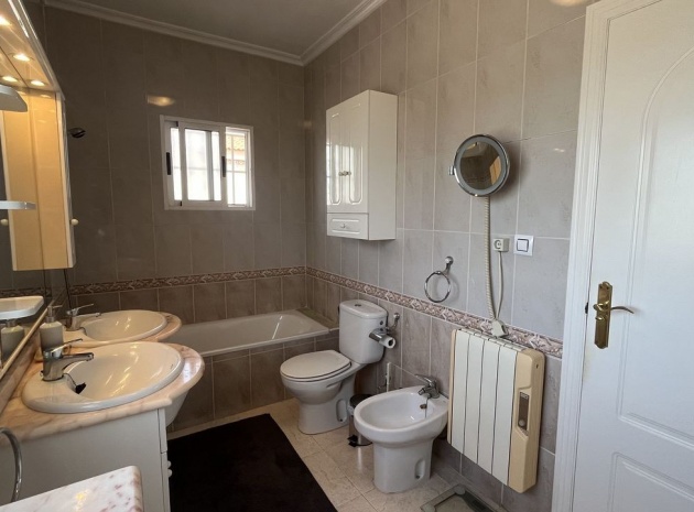 Revente - Vila - Algorfa - Montemar