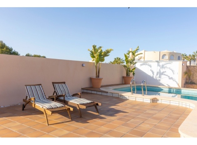 Återförsäljning - Villa - Torrevieja - Los Altos