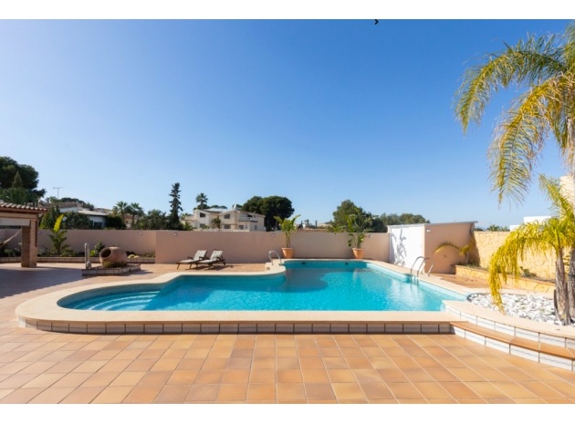 Återförsäljning - Villa - Torrevieja - Los Altos