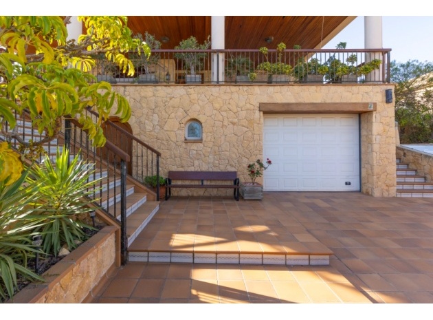 Återförsäljning - Villa - Torrevieja - Los Altos