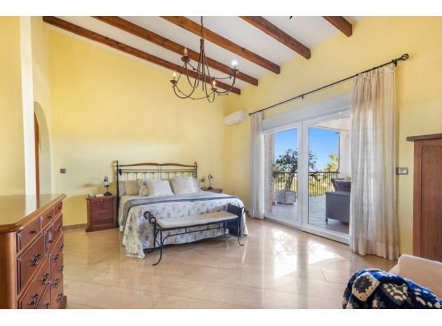 Återförsäljning - Villa - Torrevieja - Los Altos