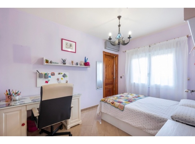 Återförsäljning - Villa - Torrevieja - Los Altos