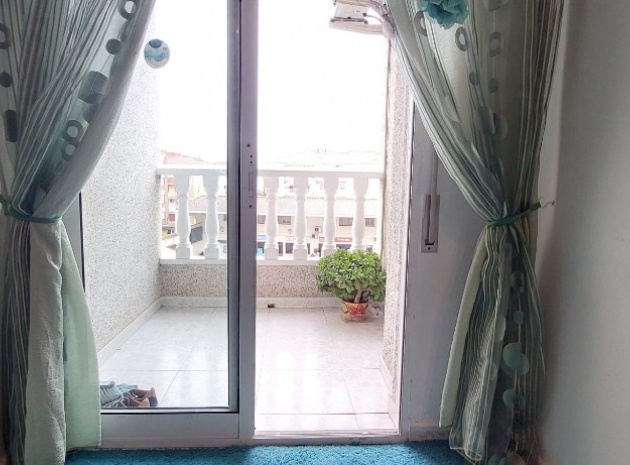 Återförsäljning - Lägenhet - Torrevieja