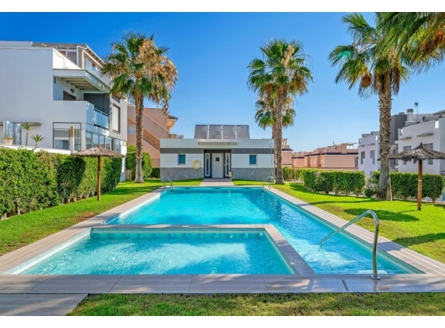 Återförsäljning - Lägenhet - Punta Prima