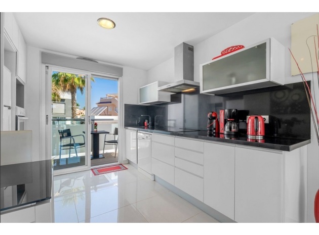 Återförsäljning - Lägenhet - Punta Prima