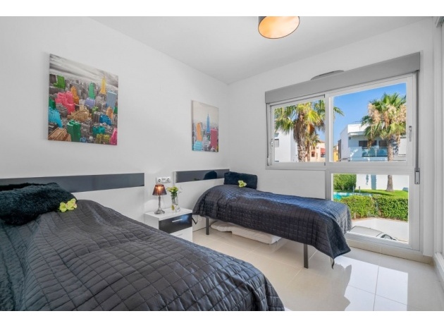 Återförsäljning - Lägenhet - Punta Prima