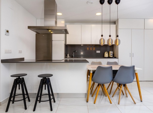 Wiederverkauf - Villa - Orihuela Costa - Villamartin