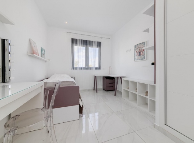 Wiederverkauf - Villa - Orihuela Costa - Villamartin