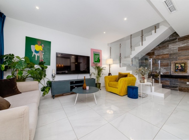 Wiederverkauf - Villa - Orihuela Costa - Villamartin