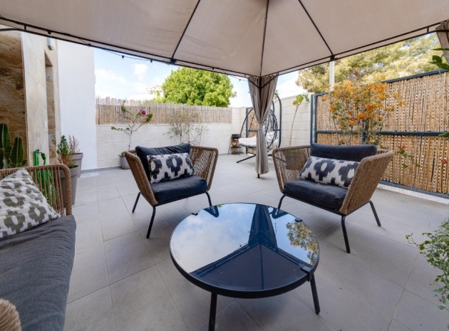 Wiederverkauf - Villa - Orihuela Costa - Villamartin