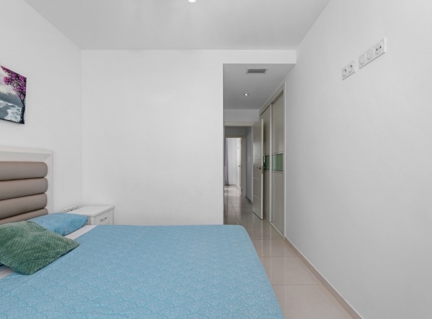 Revente - Appartement - Punta Prima