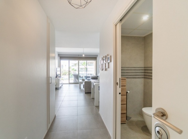 Wiederverkauf - Wohnung - Villamartin