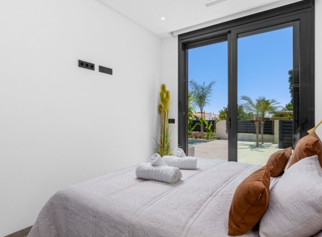 Resale - Villa - Alicante - El Campello