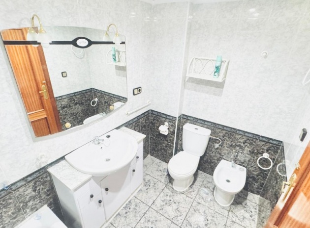 Wederverkoop - Appartement - Torrevieja