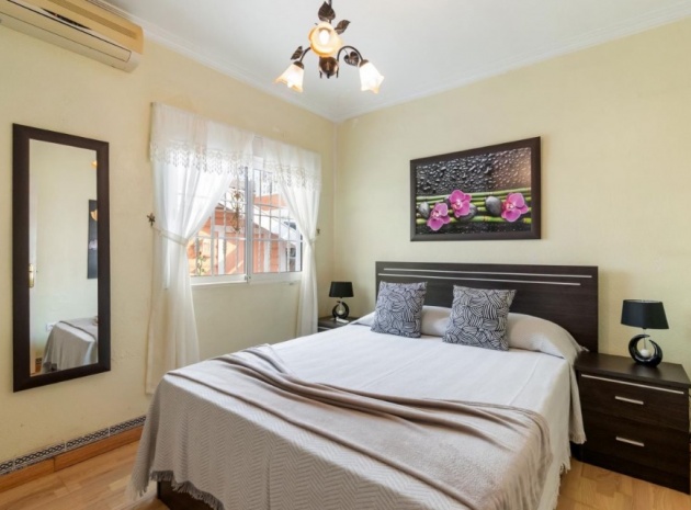 Wiederverkauf - Villa - Orihuela Costa - Playa Flamenca