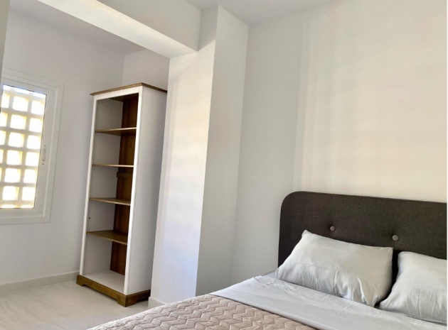 Återförsäljning - Lägenhet - Torrevieja