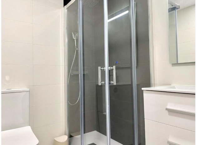 Återförsäljning - Lägenhet - Torrevieja