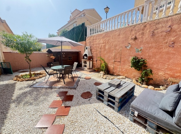 Wiederverkauf - Villa - Orihuela Costa - Villamartin