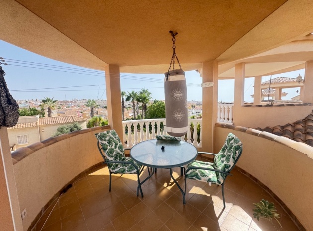 Wiederverkauf - Villa - Orihuela Costa - Villamartin