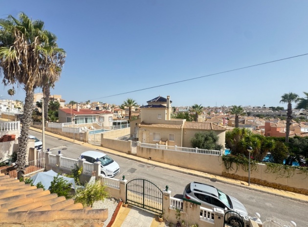 Wiederverkauf - Villa - Orihuela Costa - Villamartin