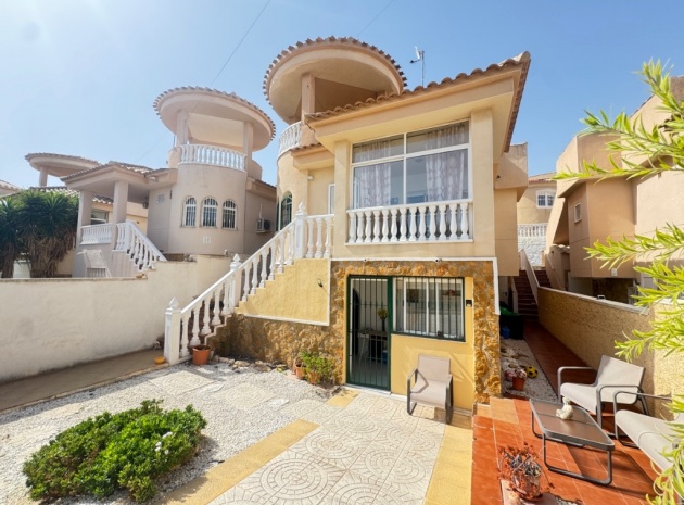 Wiederverkauf - Villa - Orihuela Costa - Villamartin