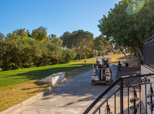 Wiederverkauf - Villa - Orihuela Costa - Villamartin