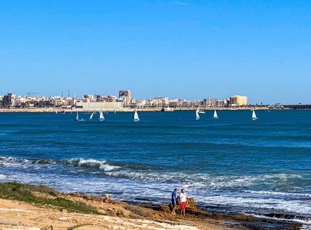 Resale - Apartment - Torrevieja - La Veleta