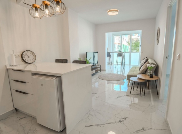 Resale - Apartment - Torrevieja - La Veleta